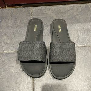 Michael kors slides